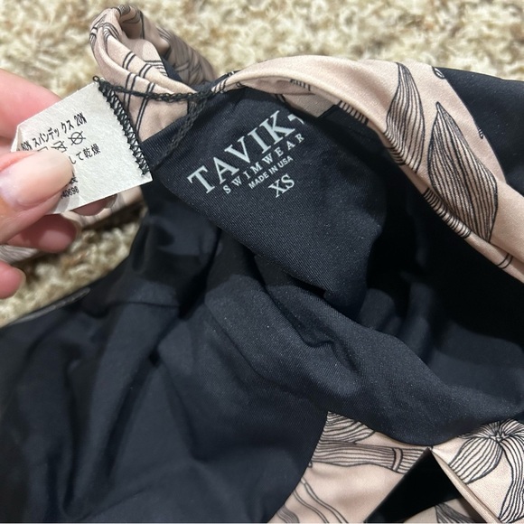 Tavik Swimwear Women’s Size XS One Piece Moderate Coverage NWT - Picture 3 of 4